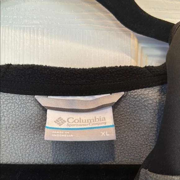 Columbia Charcoal and Black Full-Zip Jacket - Picture 2 of 6